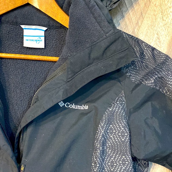 Columbia women’s size medium interchange coat - Picture 2 of 4